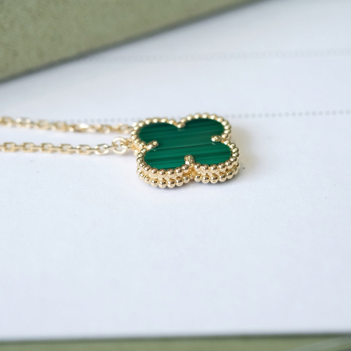 ¡®lume Jewelry¡¯CLOVER 15MM MALACHITE SINGLE FLOWER  NECKLACE