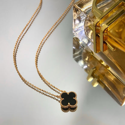 ¡®lume Jewelry¡¯CLOVER 15MM BLACK ONYX SINGLE FLOWER NECKLACE