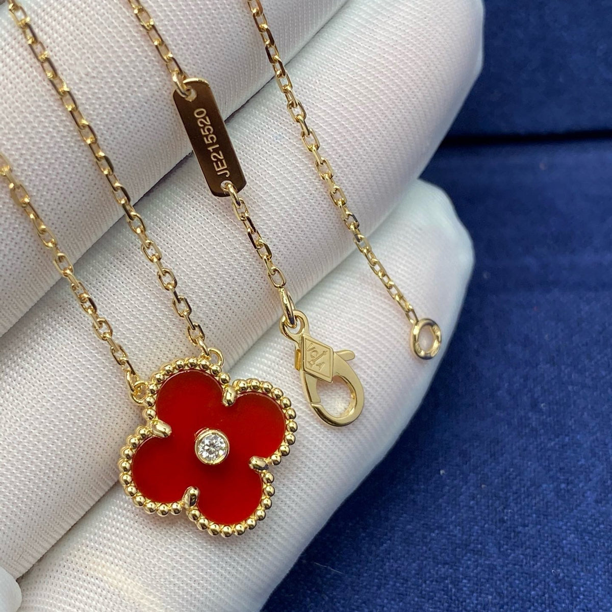 ¡®lume Jewelry¡¯CLOVER 15MM DIAMOND CARNELIAN NECKLACE