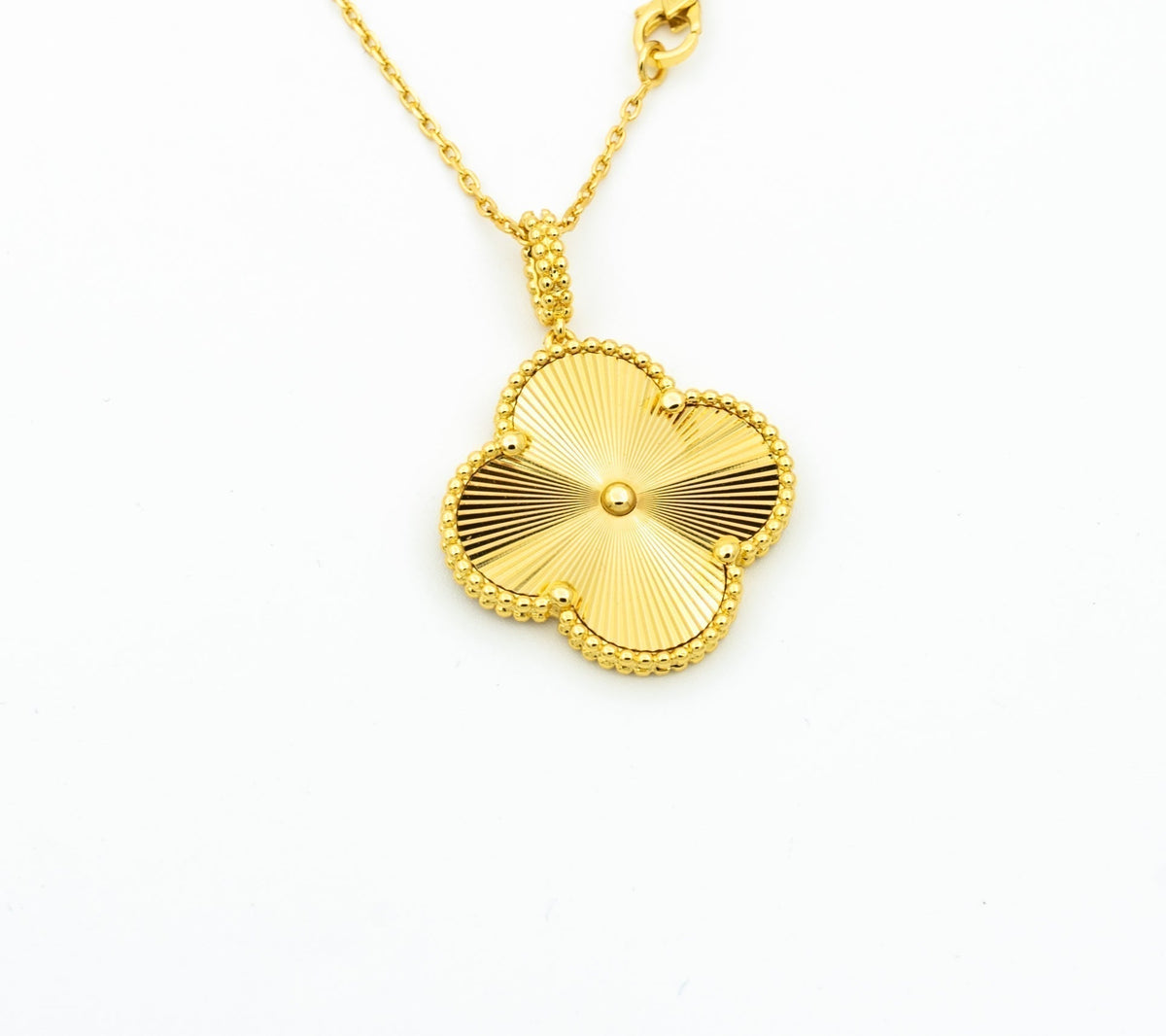 ¡®lume Jewelry¡¯CLOVER 25MM PEDANT NECKLACE GOLD
