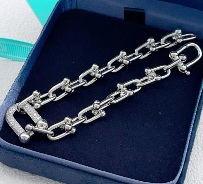 [lume Jewelry] TF HORSESHOE BUCKLE DIAMOND BRACELET