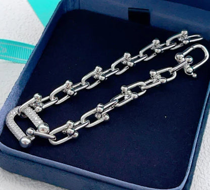 [lume Jewelry] TF HORSESHOE BUCKLE DIAMOND BRACELET