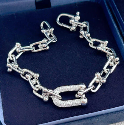 [lume Jewelry] TF HORSESHOE BUCKLE DIAMOND BRACELET