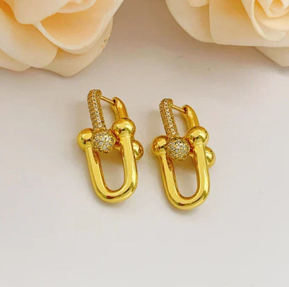 [lume Jewelry]TF HORSESHOE BUCKLE DIAMOND EARRINGS