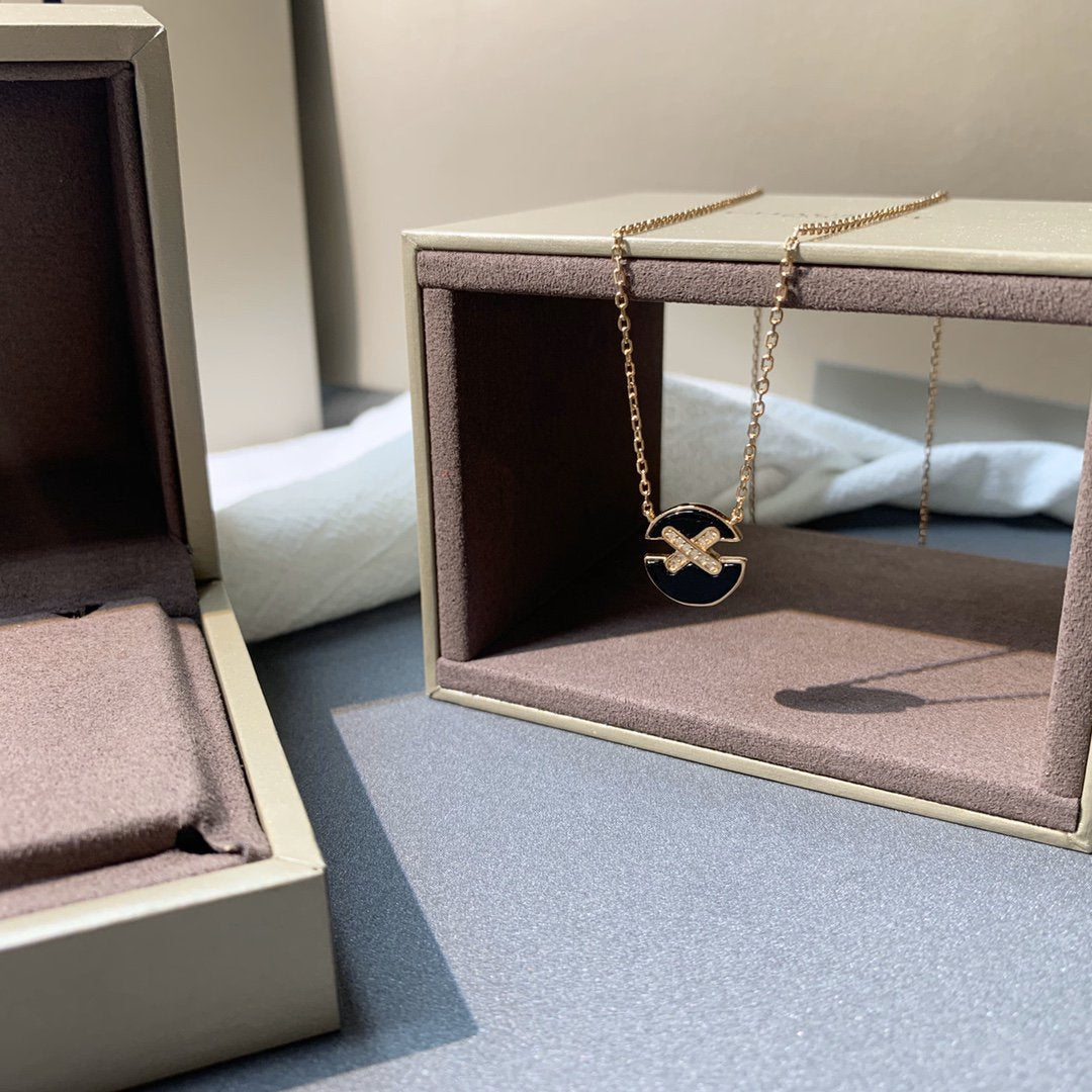 ¡®lume Jewelry¡¯JEUX DE PINK GOLD DIAMOND NECKLACE