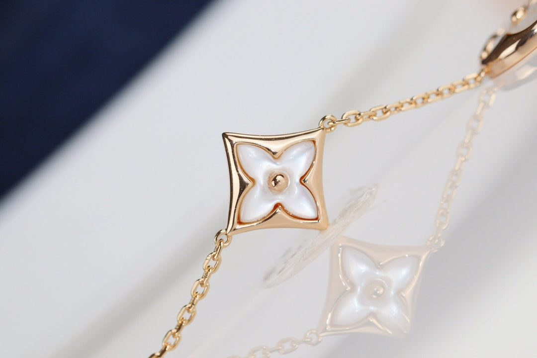 ¡®lume Jewelry¡¯LEAF CLOVER BRACELET
