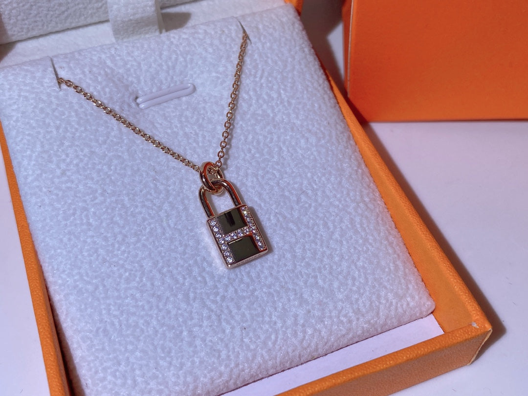 ¡®lume Jewelry¡¯HM ADVANCED NICHE LOCK HEAD NECKLACE DIAMONDS
