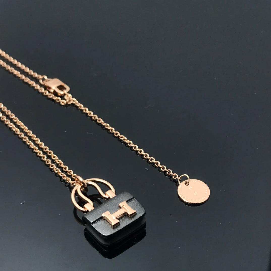 ¡®lume Jewelry¡¯WOMEN'S HM AMULETTES CONSTANCE PENDANT NECKLACE