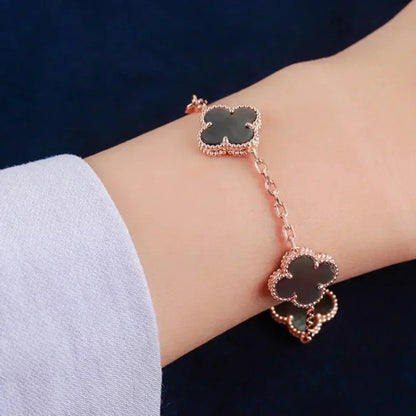 [lume Jewelry]New CLOVER 5 MOTIF GRAY MOP BRACELET COLLECTION