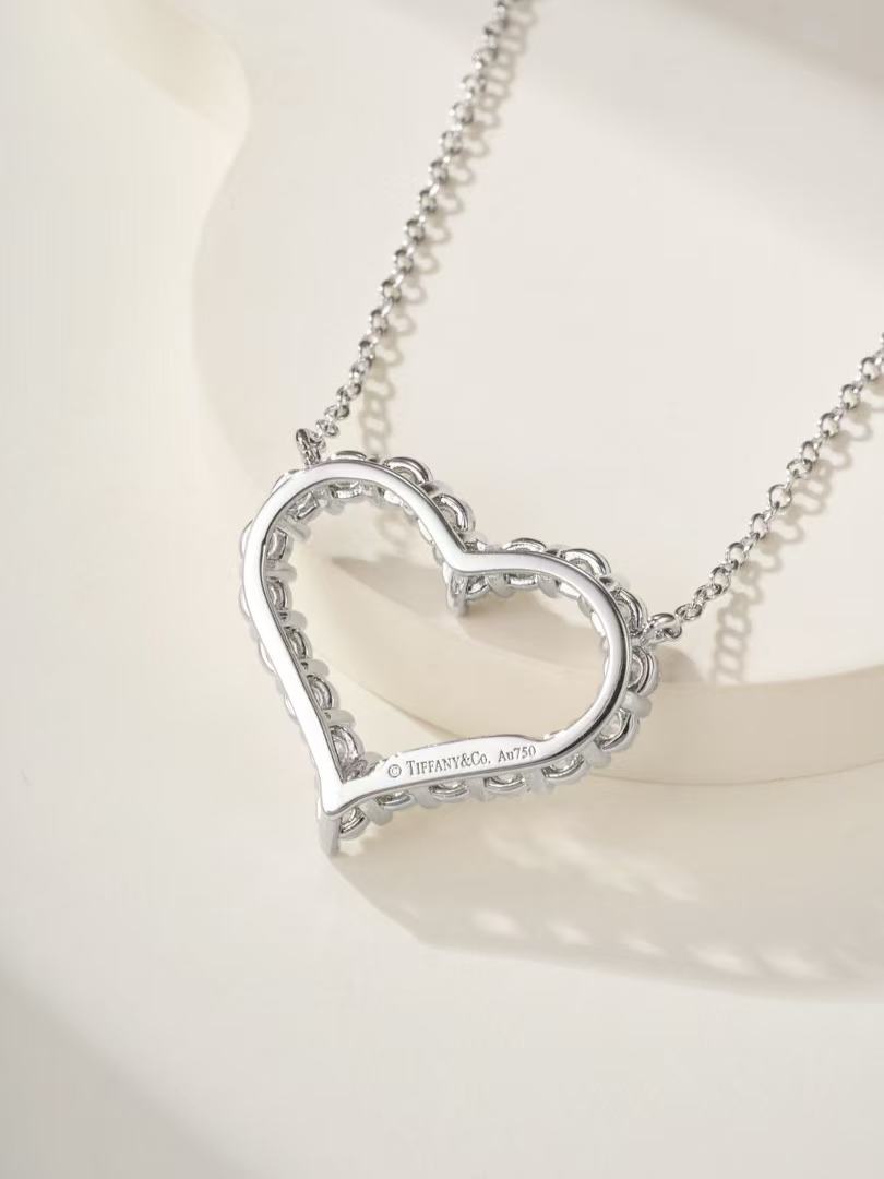 [lume Jewelry]T Family Heart Necklace