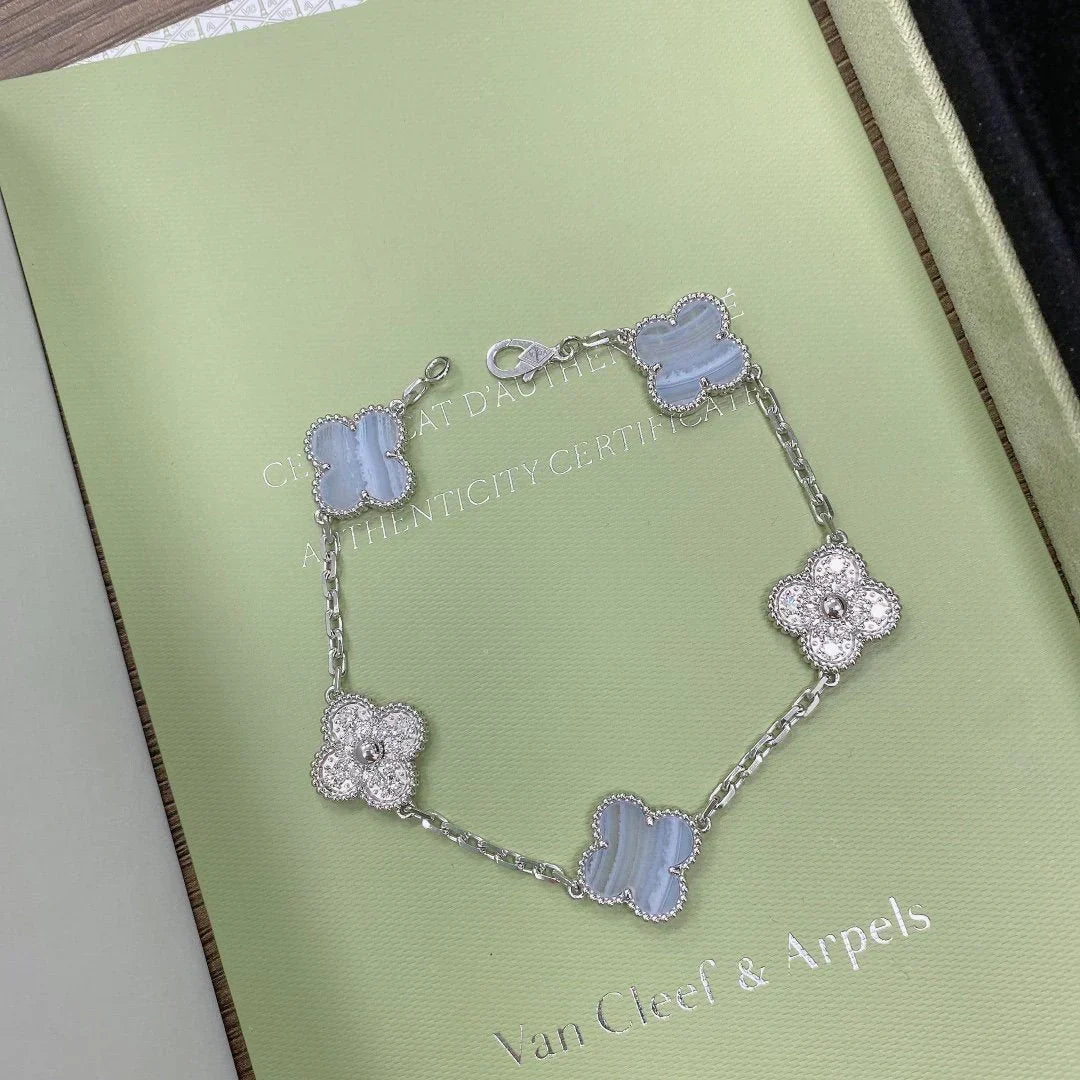 [lume Jewelry]New  CLOVER 5 MOTIF PURPLE CHALCEDONY BRACELET COLLECTION