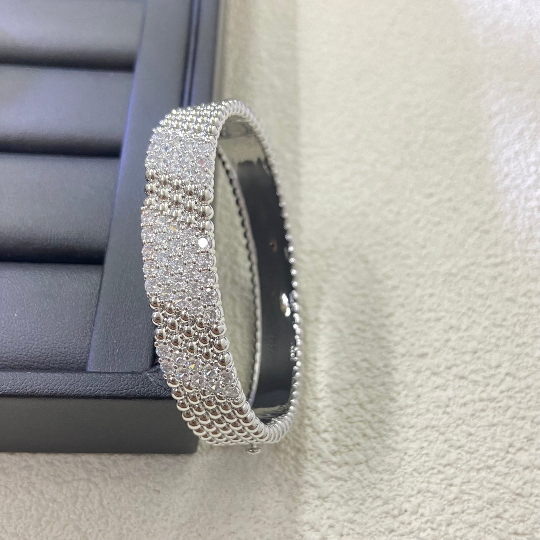 [lume Jewelry]  FIVE-ROW DIAMOND BRACELET