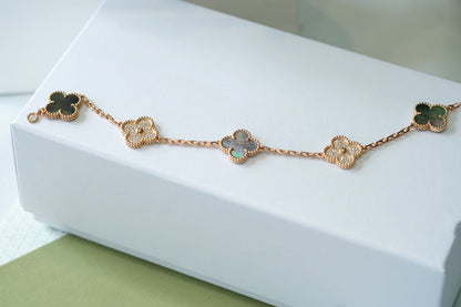 [lume Jewelry]New CLOVER 5 MOTIF GRAY MOP BRACELET COLLECTION