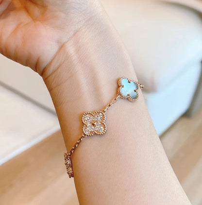 [lume Jewelry]New CLOVER 5 MOTIF GRAY MOP BRACELET COLLECTION