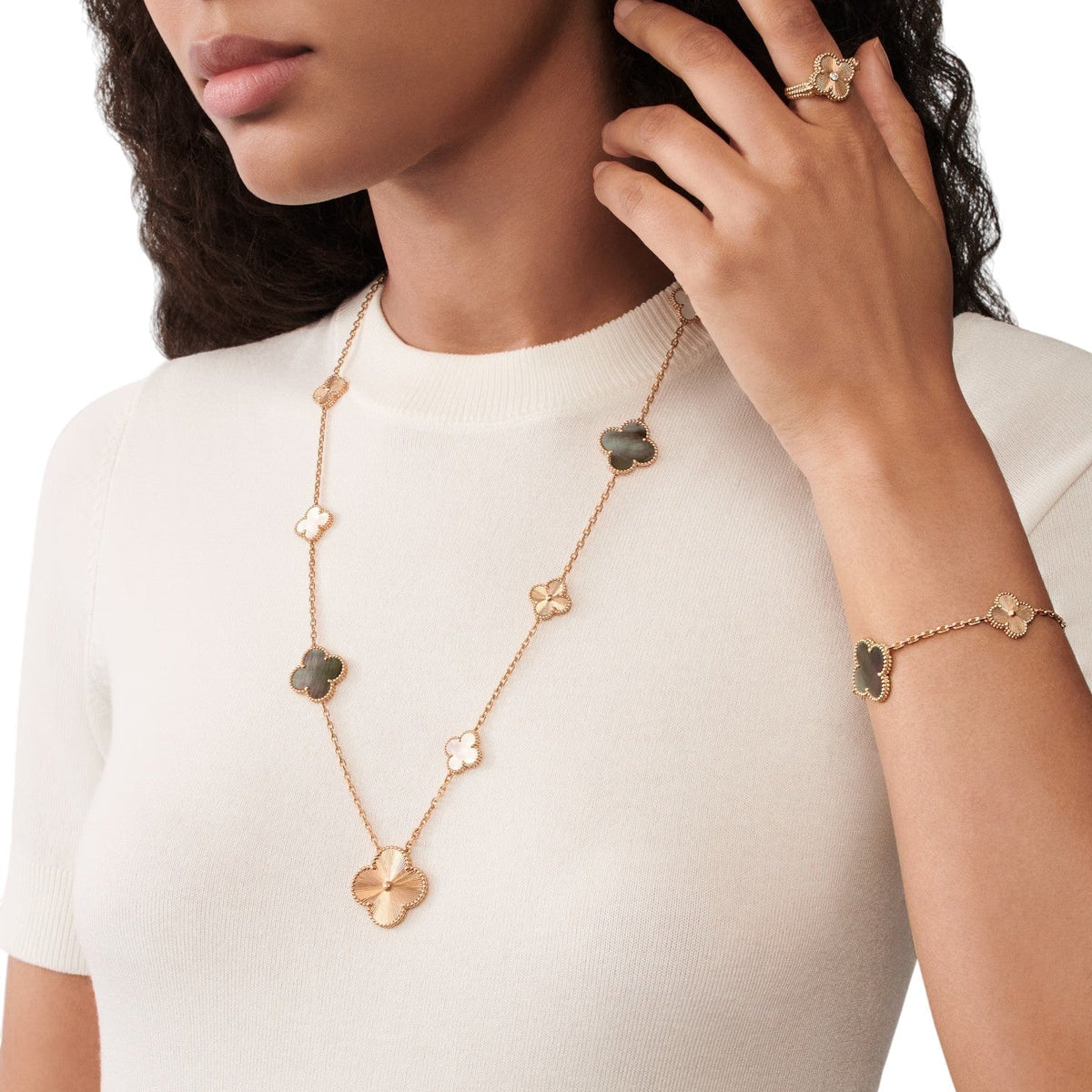 [lume Jewelry]DETACHABLE CLOVER 15(11+4) FLOWER ROSE GOLD NECKLACE SET