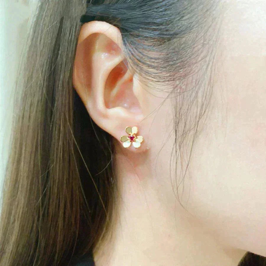 ¡®lume Jewelry¡¯FRIVOLE  FLOWER PINK EARRINGS
