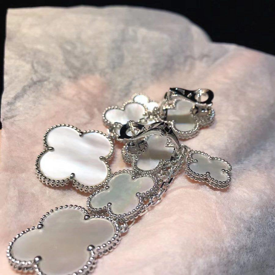 ¡®lume Jewelry¡¯CLOVER EARRINGS WHITE MOP 4 MOTIFS SILVER