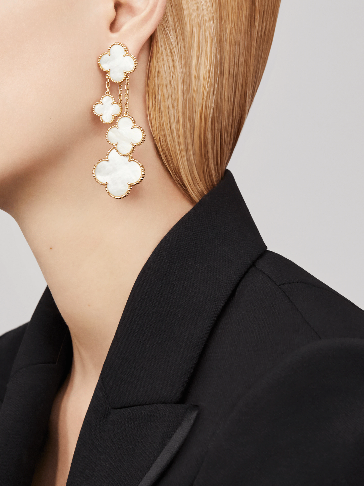 ¡®lume Jewelry¡¯CLOVER EARRINGS WHITE MOP 4 MOTIFS GOLD