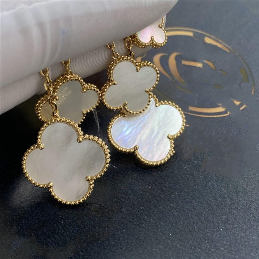 ¡®lume Jewelry¡¯CLOVER EARRINGS WHITE MOP 4 MOTIFS GOLD