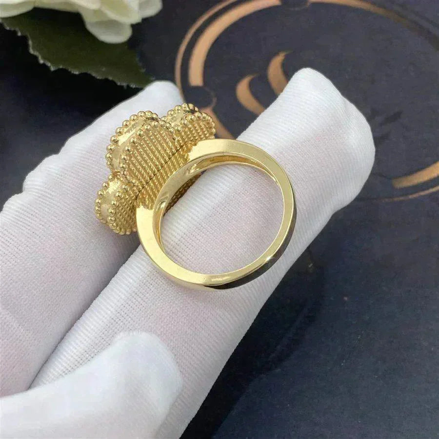 ¡®lume Jewelry¡¯CLOVER WHITE MOP RING