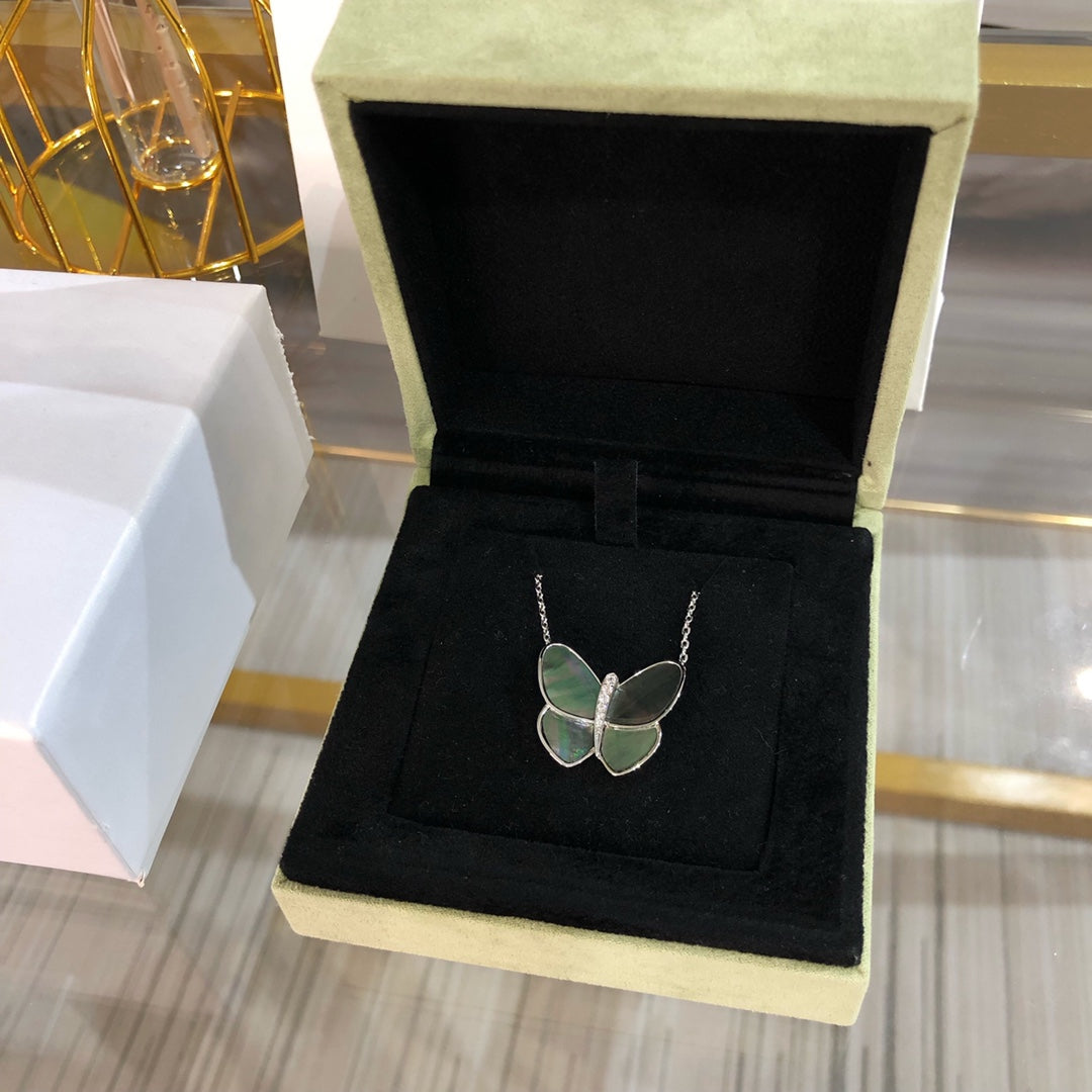 ¡®lume Jewelry¡¯LARGE BUTTERFLY SILVER PENDANT DIAMOND NECKLACE