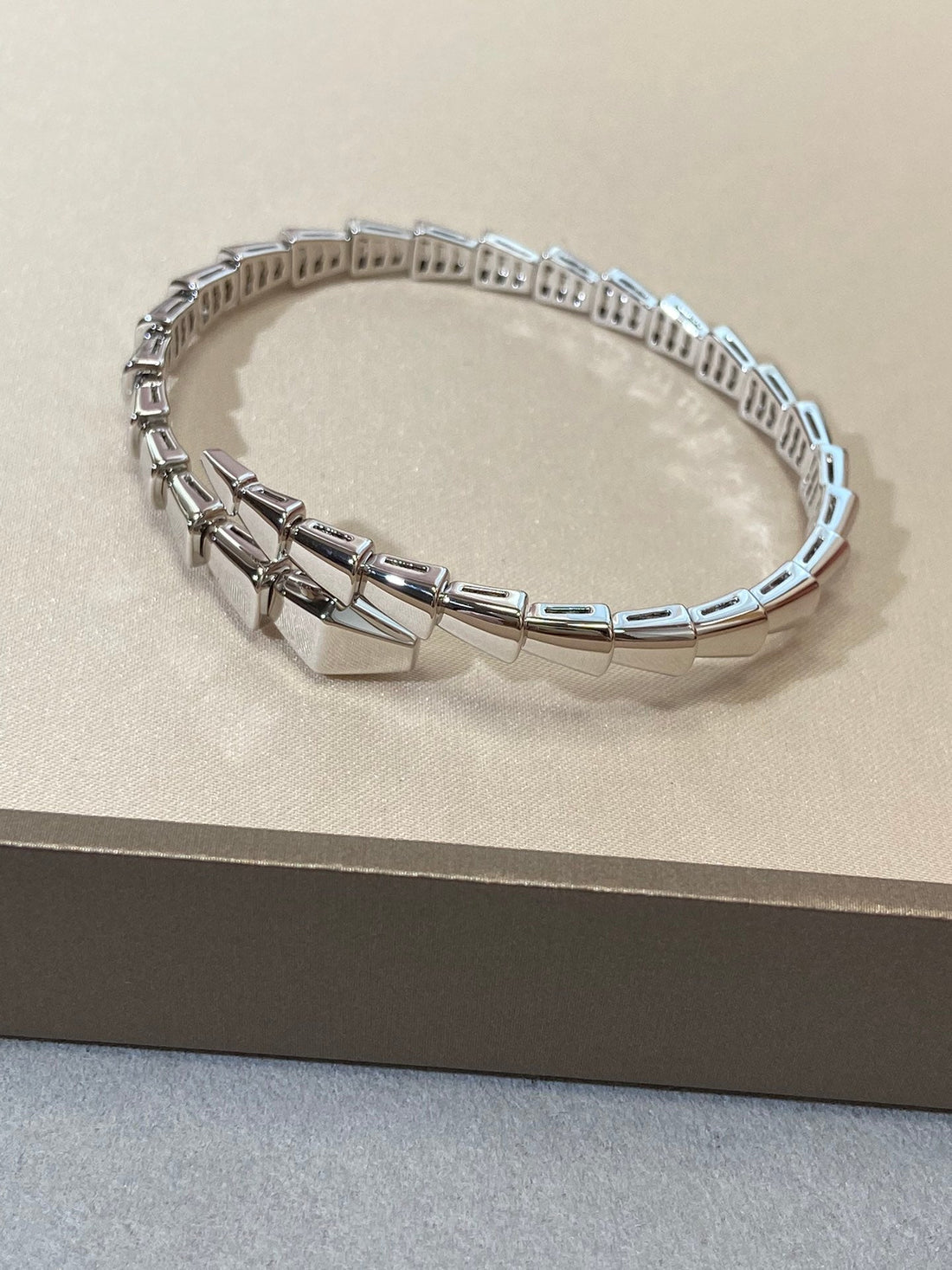 [lume Jewelry]Viper Silver No‑Diamond Snake Bracelet