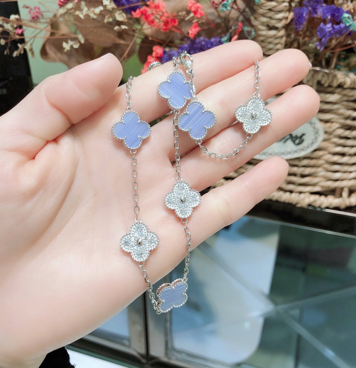 ¡®lume Jewelry¡¯CLOVER 10 MOTIFS CHALCEDONY DIAMONDS SILVER NECKLACE